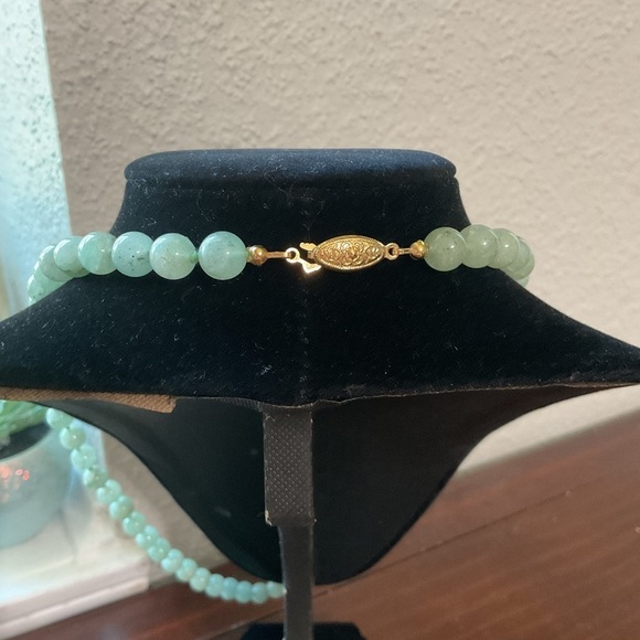 Estate 14K Yellow Gold Graduated Jade Bead Necklace  Vintage Jade Bead Estate Necklace